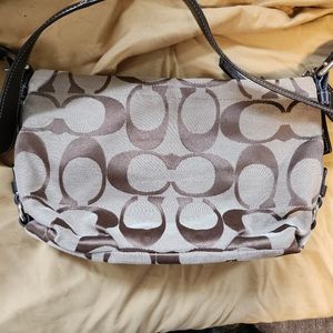 Coach Shoulder Bag Gently used .. Excellent condition...